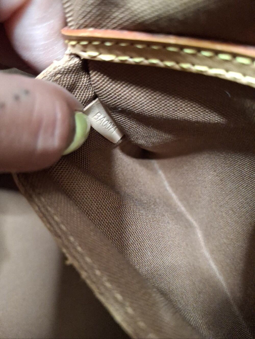 Vintage Louis Vuitton Alma Monogram Satchel with Vachetta Trim and Gold Hardware - Picture 15 of 16